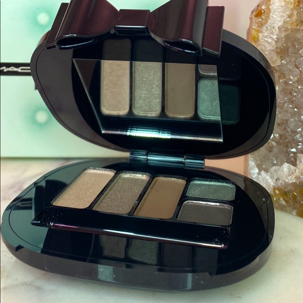 Mac Cosmetics Eye Shadow - Picture 2 of 3
